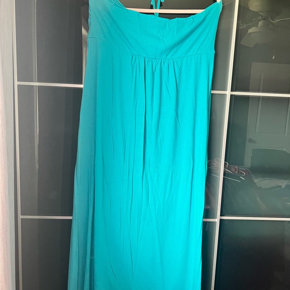 Avon NWOT halter maxi dress with beads - Picture 2 of 3